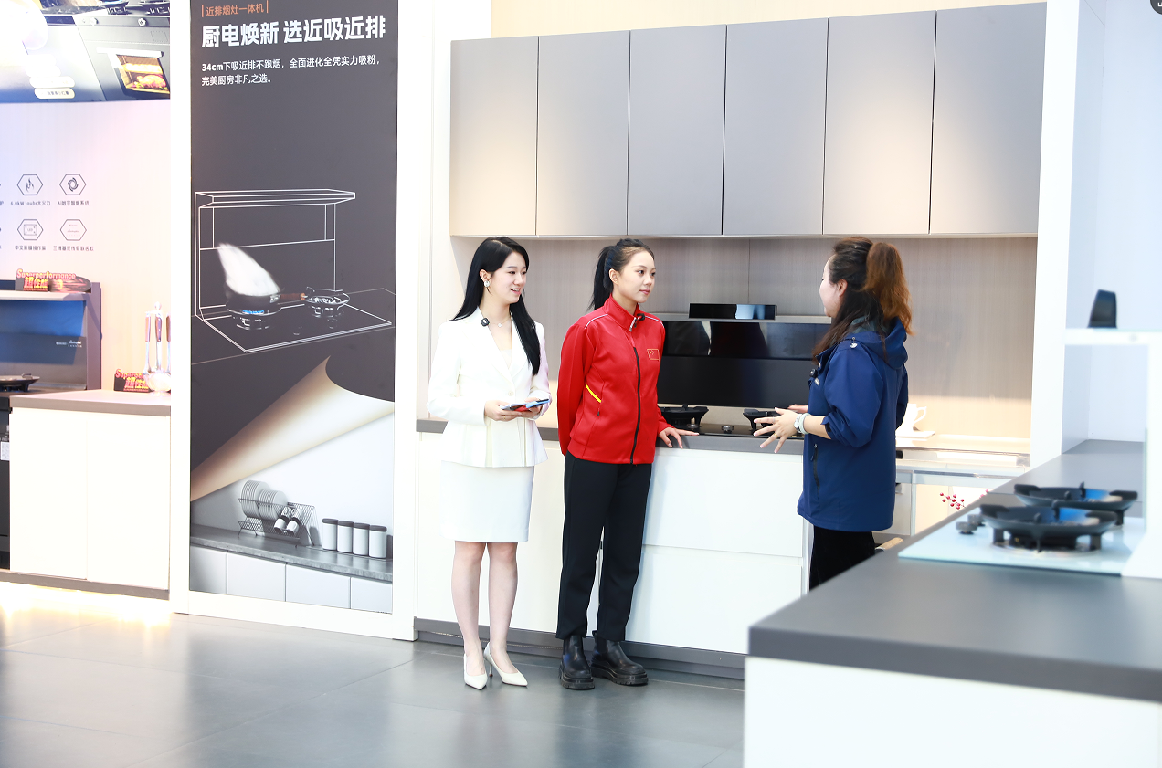 “冠军品质,探秘板川”—— 冠军潘婷领衔探厂板川,冠军之夜圆满收官! “冠军品质,探秘板川”—— 冠军潘婷领衔探厂板川,冠军之夜圆满收官!